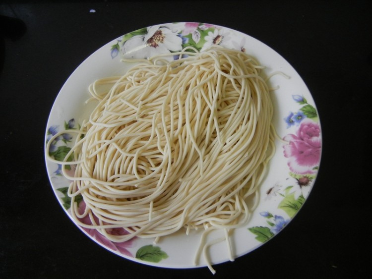 卷心菜拌面步骤1