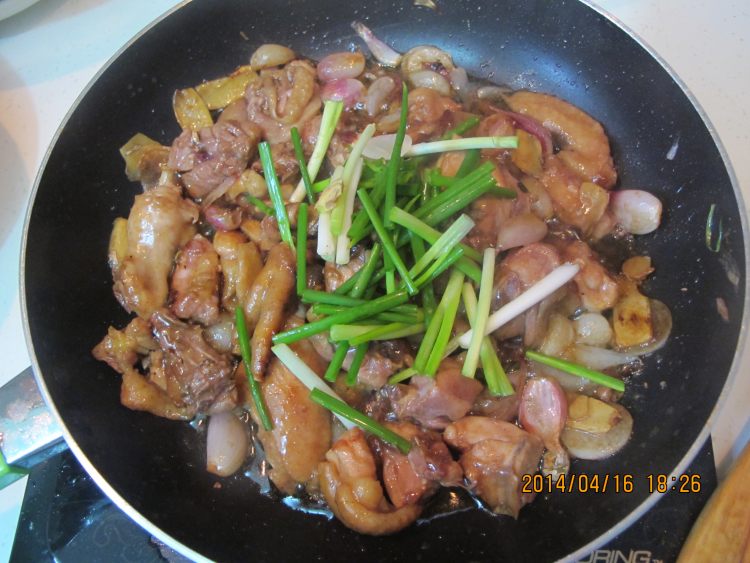 红葱炒鸡步骤9