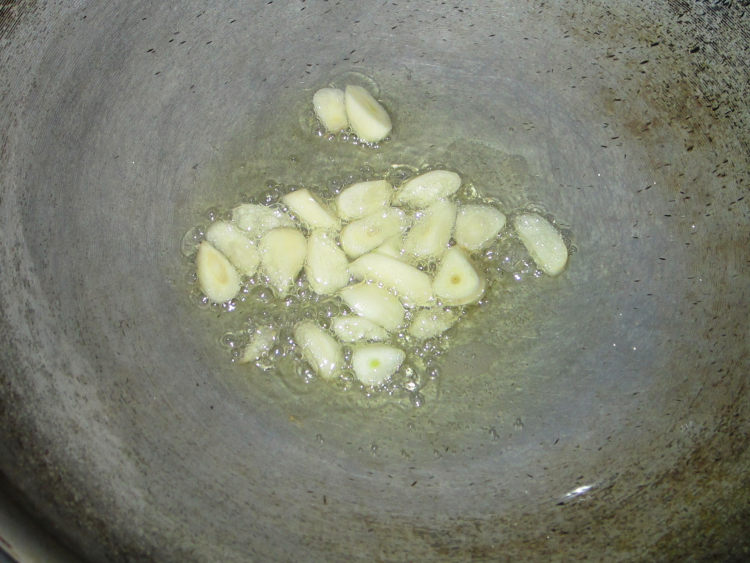 尖椒包菜鸡丝步骤4
