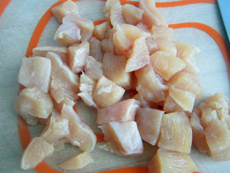鸡丁土豆串步骤1