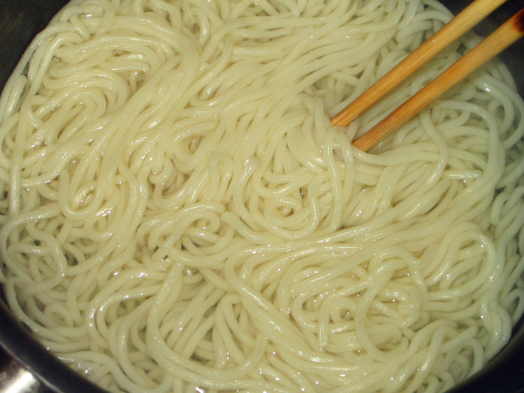 包菜鸡丝炒面步骤7