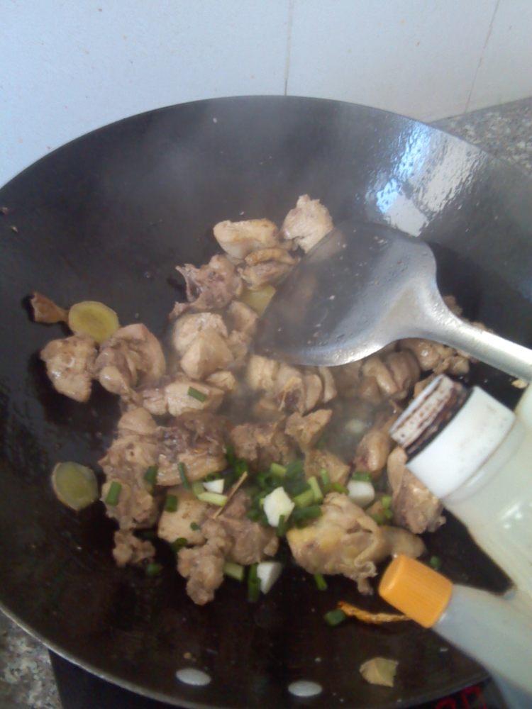 小鸡烧土豆步骤6