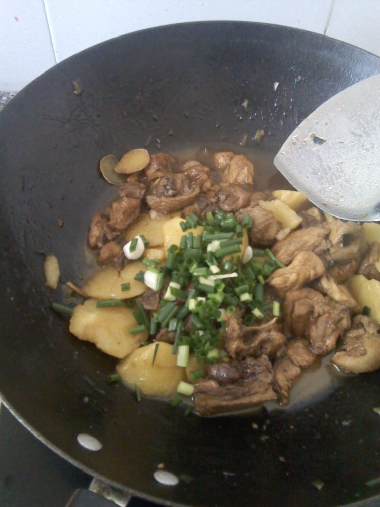 小鸡烧土豆步骤11