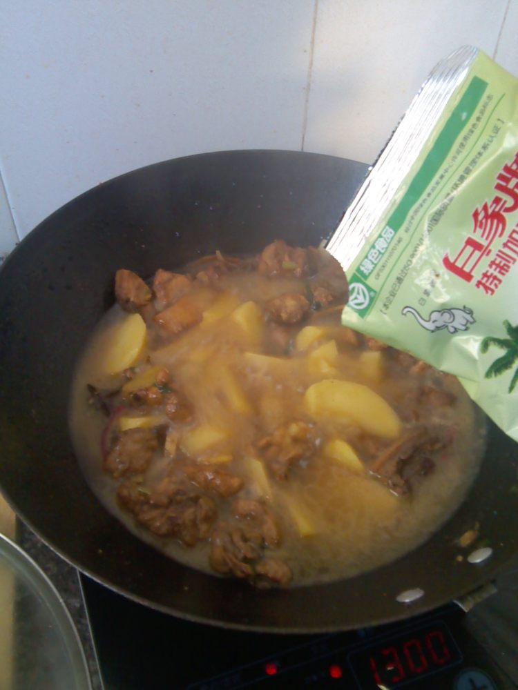 小鸡烧土豆步骤10