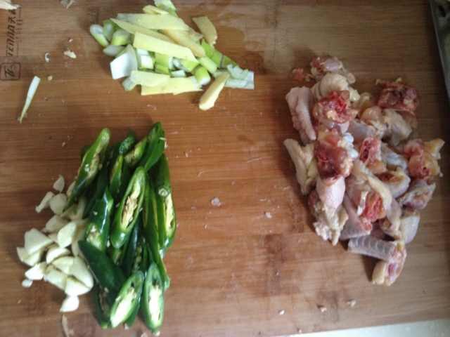 干锅鸡步骤1