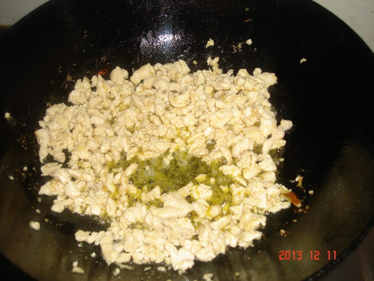 鸡肉炒黄豆步骤8