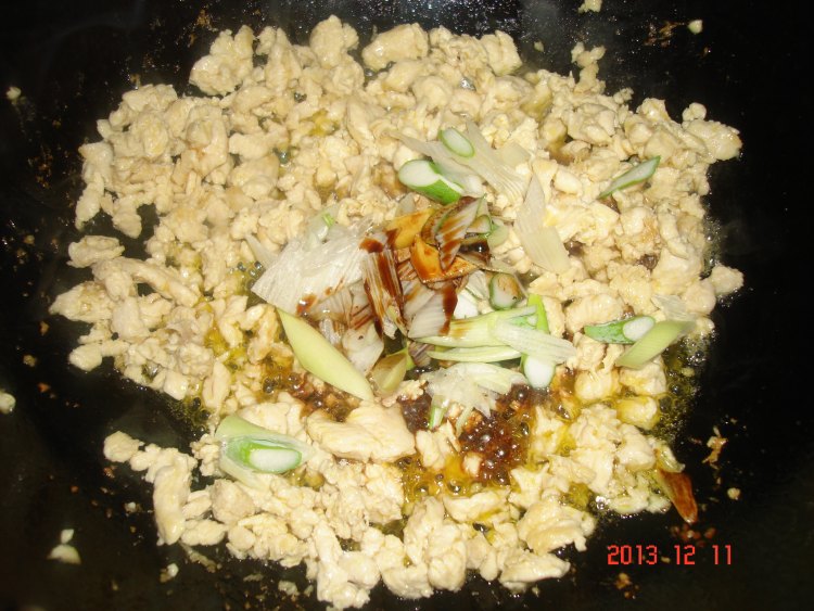 鸡肉炒黄豆步骤9