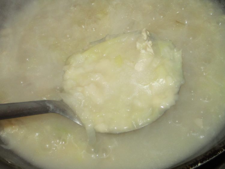 白菜鸡丝疙瘩汤步骤9