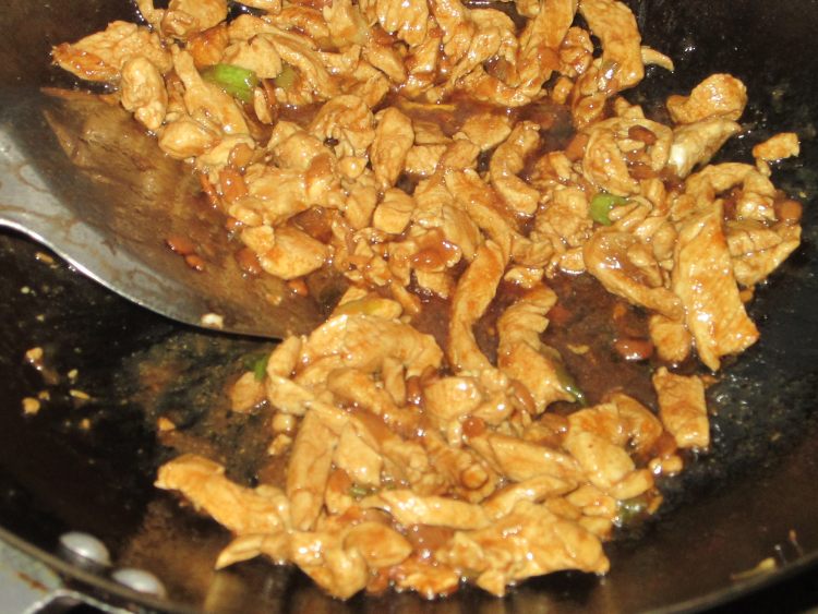 酱香鸡肉卷饼步骤8
