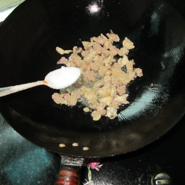 鸡肉胡萝卜丝步骤5
