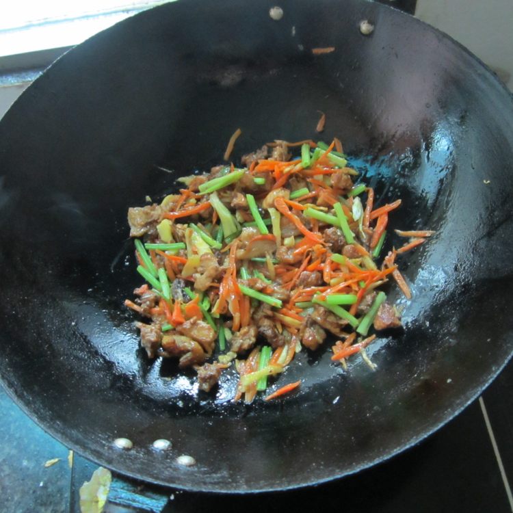 鸡肉胡萝卜丝步骤12