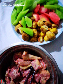 板栗蚝油鸡步骤1