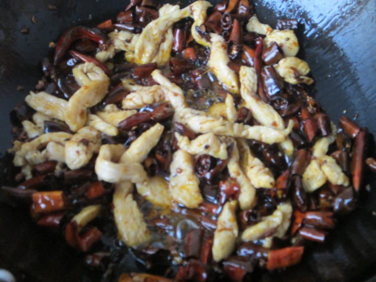 麻辣鸡丝卷饼步骤5