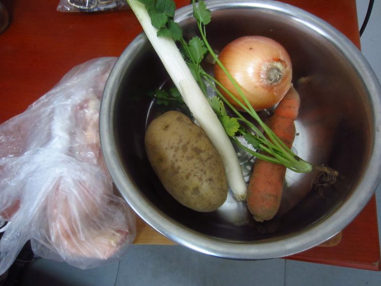 咖喱土豆鸡块步骤1