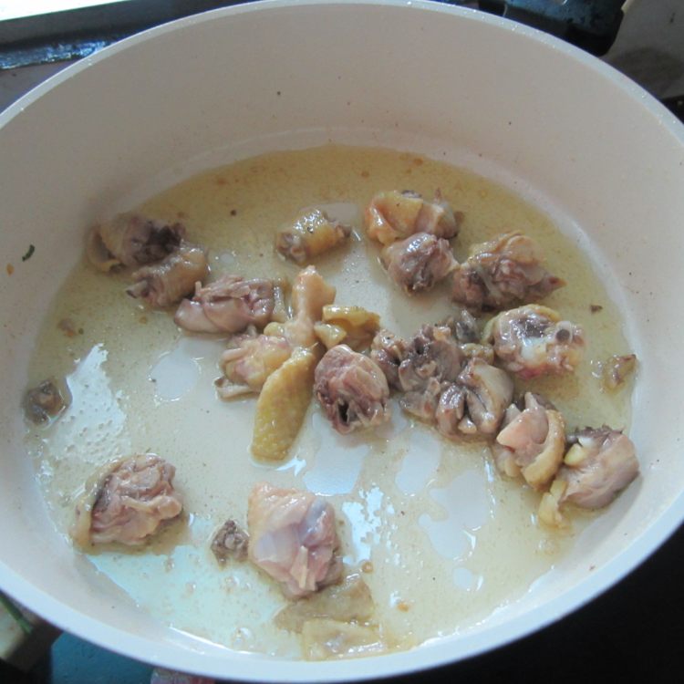 酸辣鸡腿步骤5