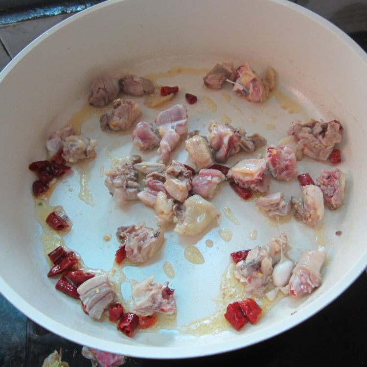鸡肉南瓜丁步骤3