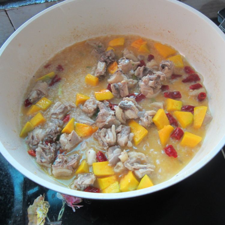 鸡肉南瓜丁步骤7
