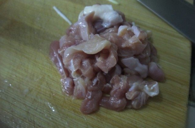 菌菇鸡汤步骤2