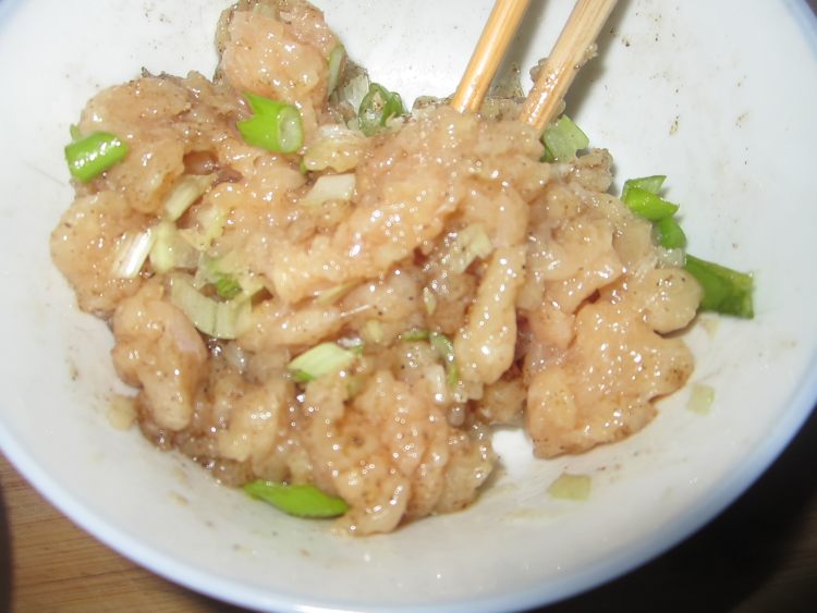 葱香鸡肉蛋卷步骤4