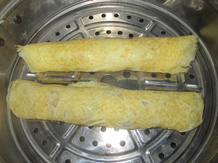 葱香鸡肉蛋卷步骤10