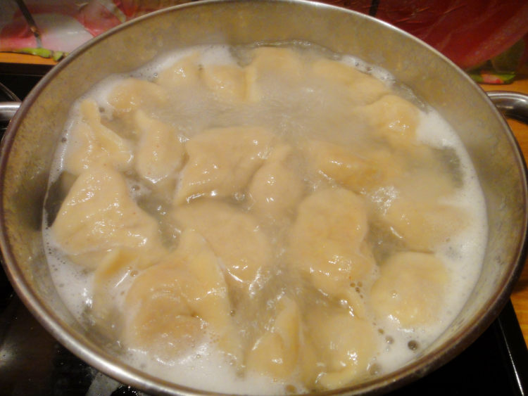 芹菜鸡肉饺子步骤10