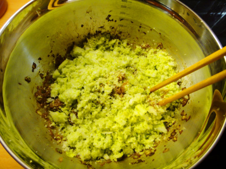 芹菜鸡肉饺子步骤7
