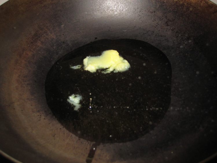 双菇炖鸡步骤3