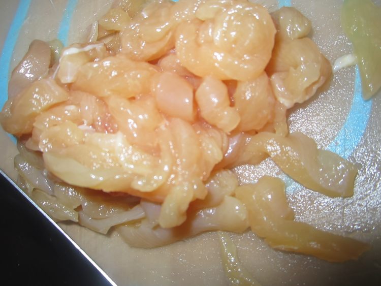 青椒鸡丝炒面步骤2