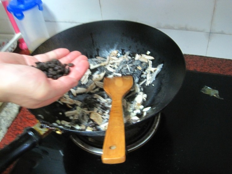 鸡丝炒芥菜步骤6