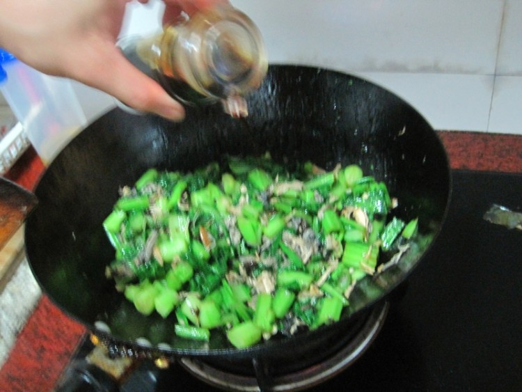 鸡丝炒芥菜步骤10
