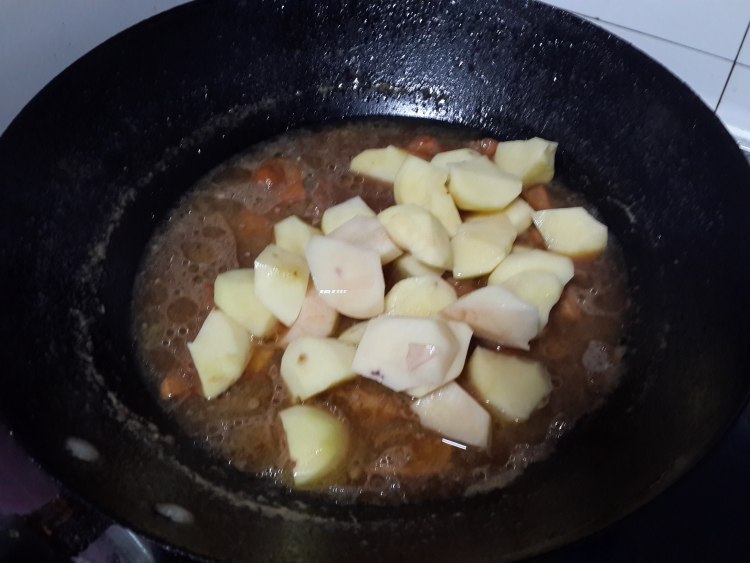 鸡块炖土豆步骤5