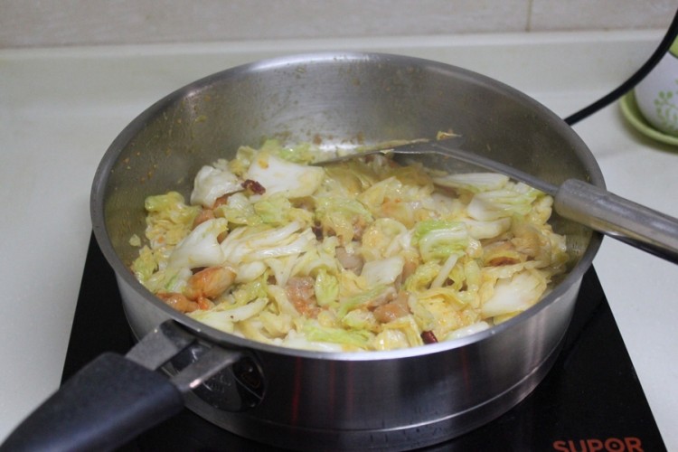 鸡丁大白菜步骤6
