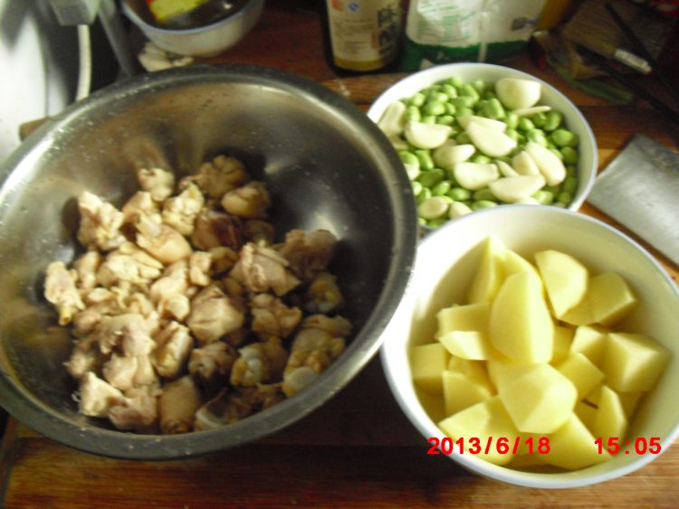 黄豆土豆鸡块步骤1