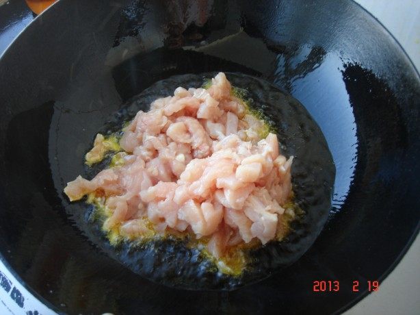 鸡肉炒芥菜步骤6