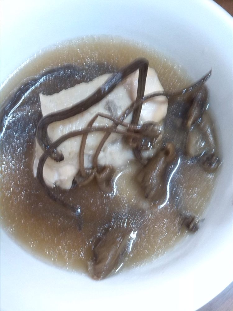 茶树菇煲鸡汤步骤6