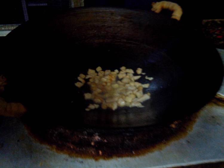 鸡丁炒胡萝卜丁步骤5