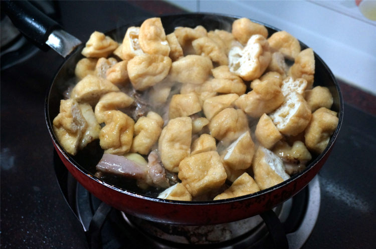 豆腐卜炒鸡块步骤7