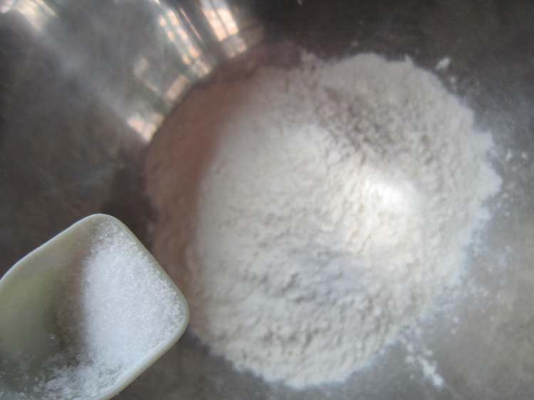 鸡茸鲜菇面步骤1