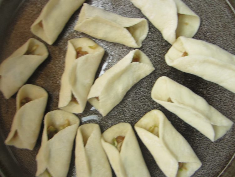 西葫芦鸡肉锅贴步骤11