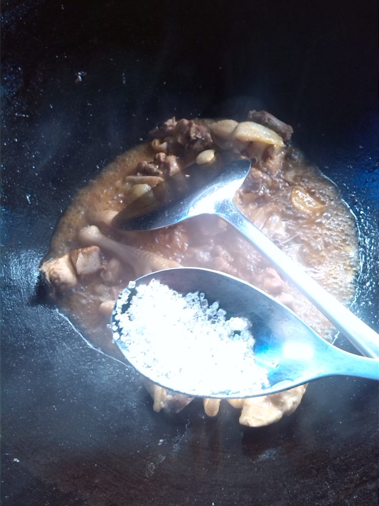 葡萄酒香叶炒鸡肉步骤9
