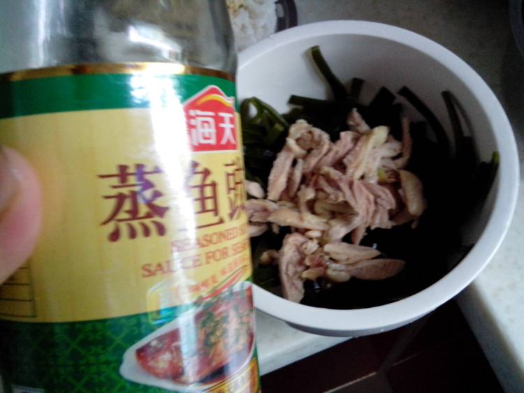 凉拌海带鸡丝步骤8