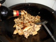 冬菇栗子鸡步骤8