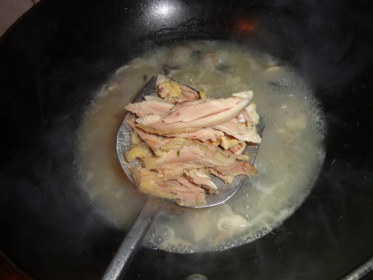 鸡丝菠菜汤步骤8