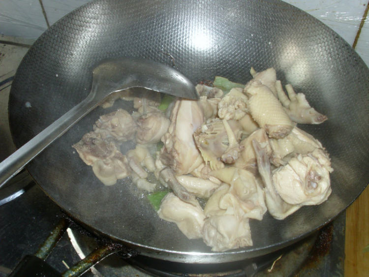 胡萝卜炒鸡步骤6