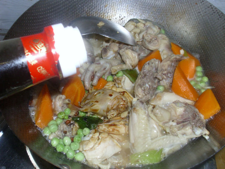 胡萝卜炒鸡步骤9