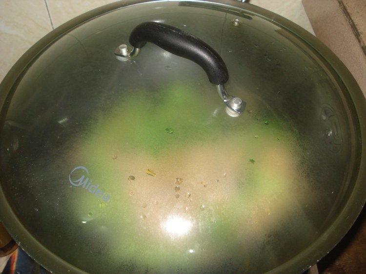 鸡肉炒西兰花步骤7