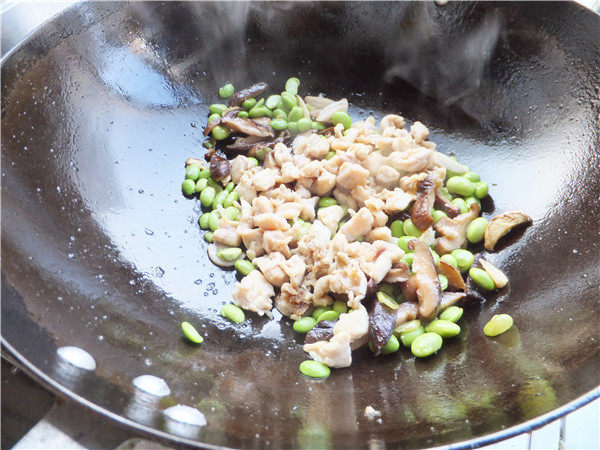 毛豆炒鸡丁步骤9