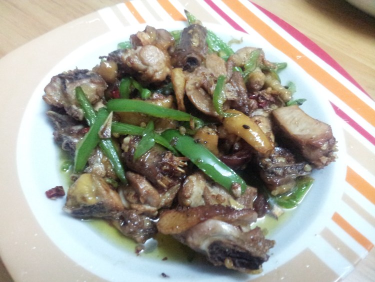 青椒炒鸡块步骤9