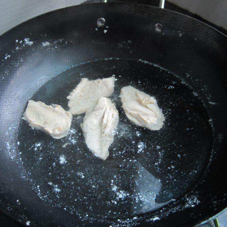 蚝油鸡丝步骤3