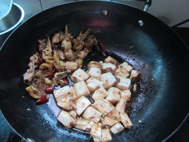 豆腐烧鸡步骤5